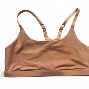Fabletics Women's Peach Shimmer‎ Sports Bra Large